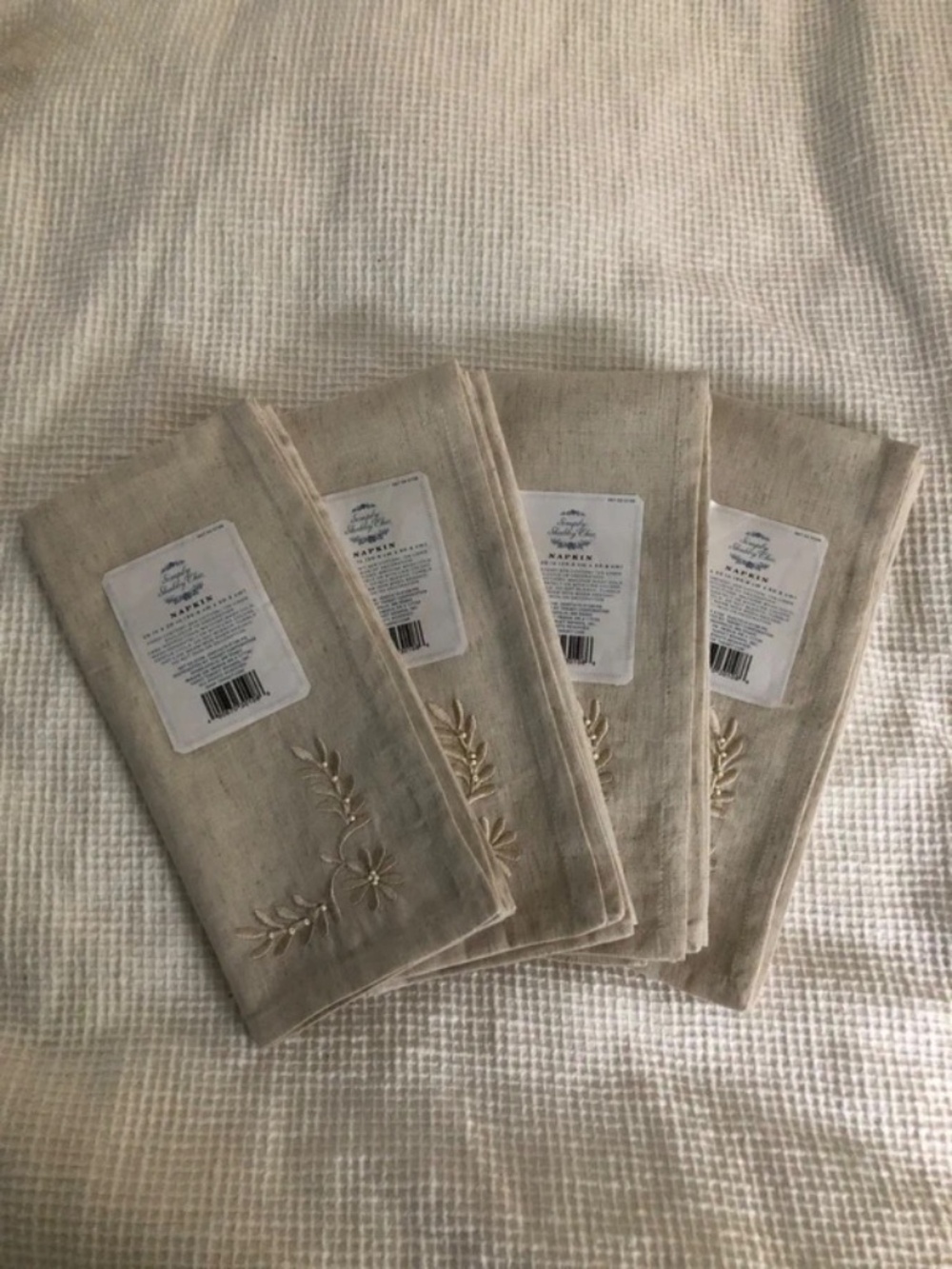 Simply Shabby Chic Rachel Ashwell cloth napkins linen cotton with embroidery